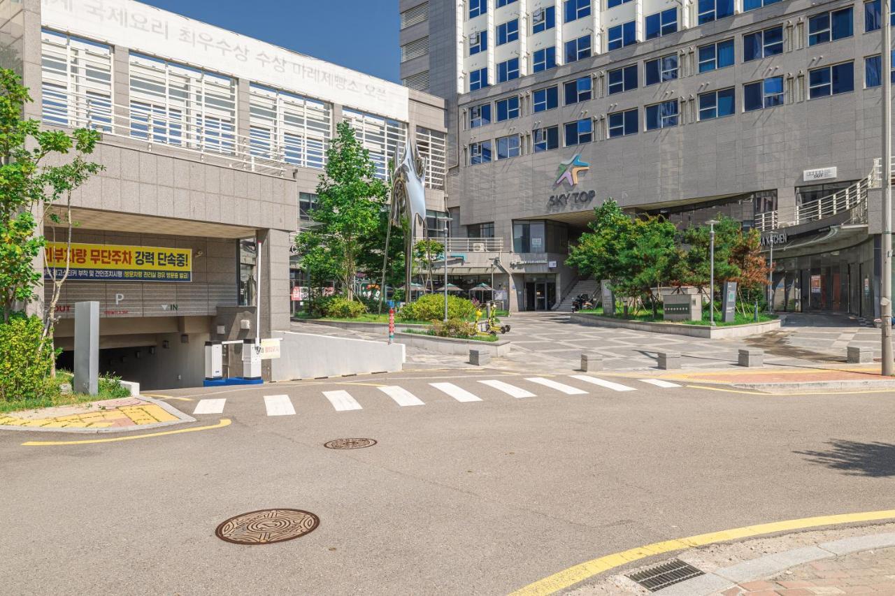Skytop Hotel Incheon Airport Экстерьер фото